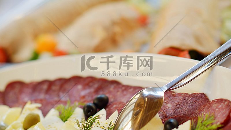 粮油配送公司如何确保分拣配送质量？**